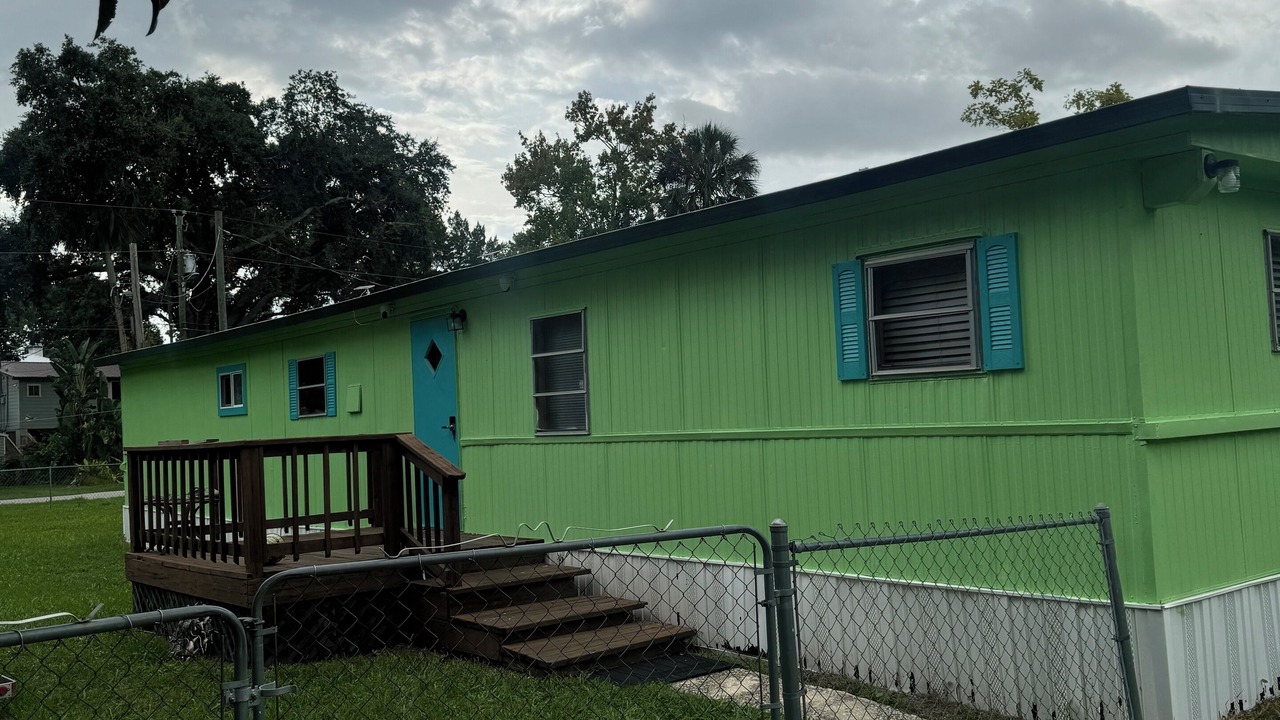 Photo of Outdoor in Weeki Wachee Gardens