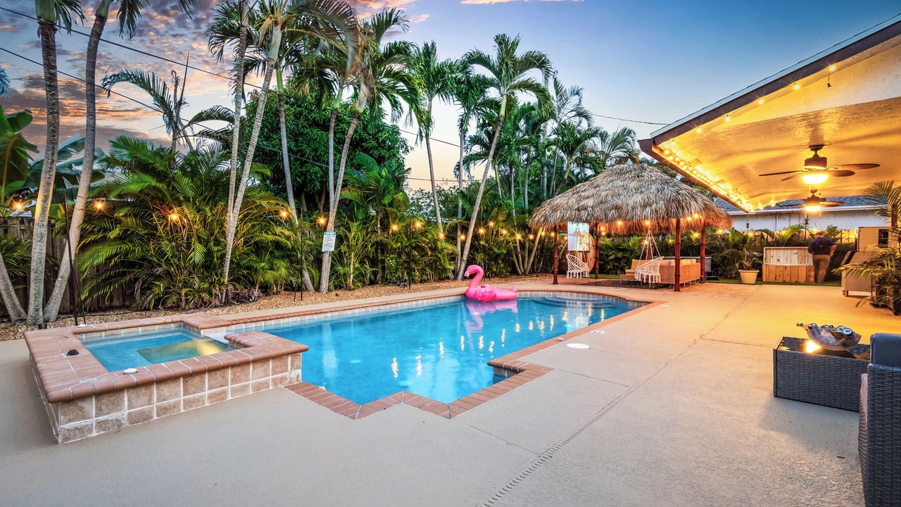 Photo of Outdoor in Tropic Palms