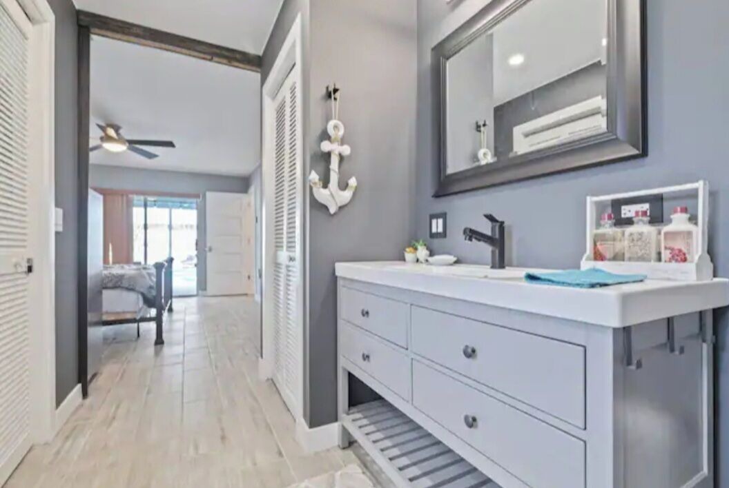 Photo of Bathroom in Berkeley Manor