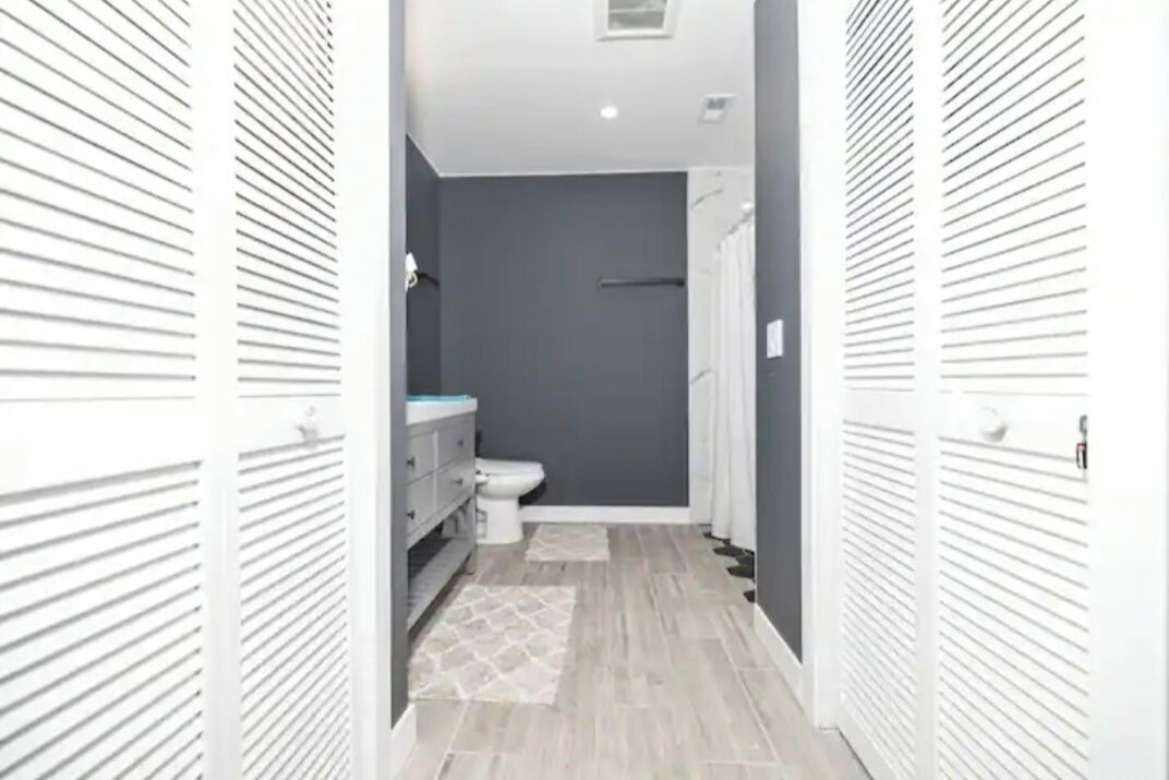 Photo of Bathroom in Berkeley Manor