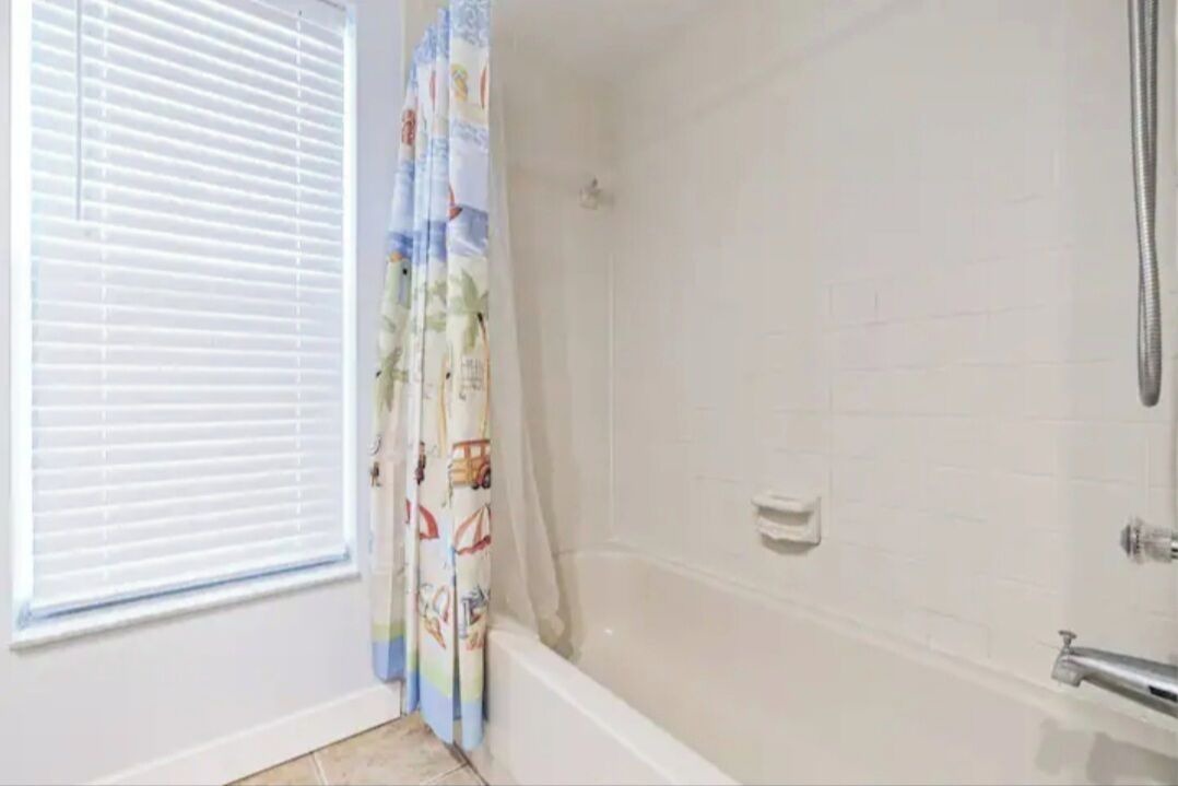 Photo of Bathroom in Berkeley Manor