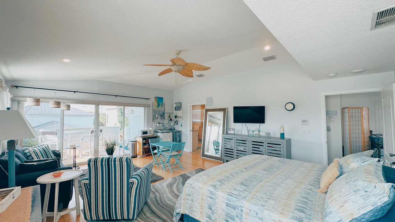 Photo of Bedroom in New Smyrna Beach