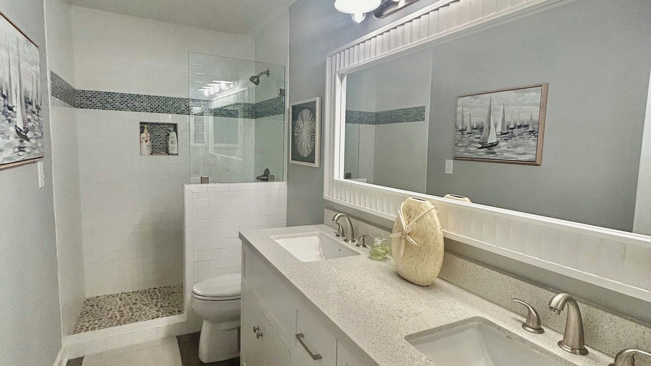 Photo of Bathroom in Thomas Drive