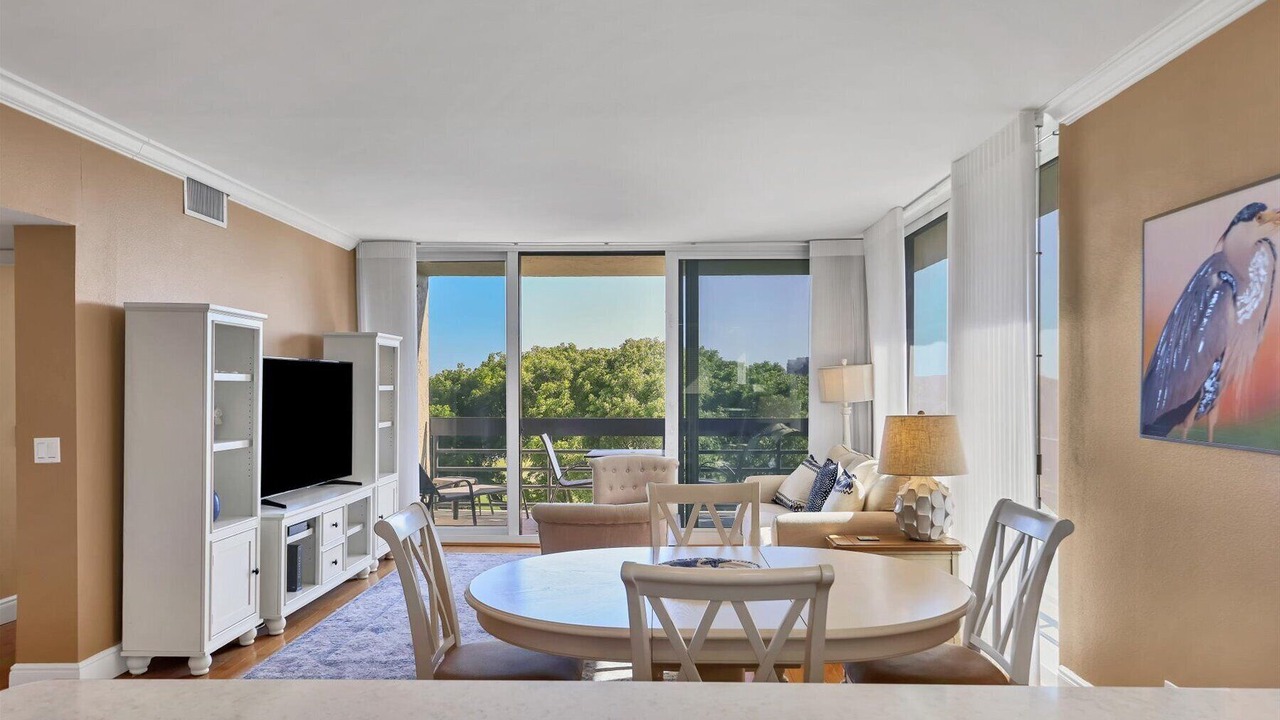 Photo of Bedroom in Longboat Key
