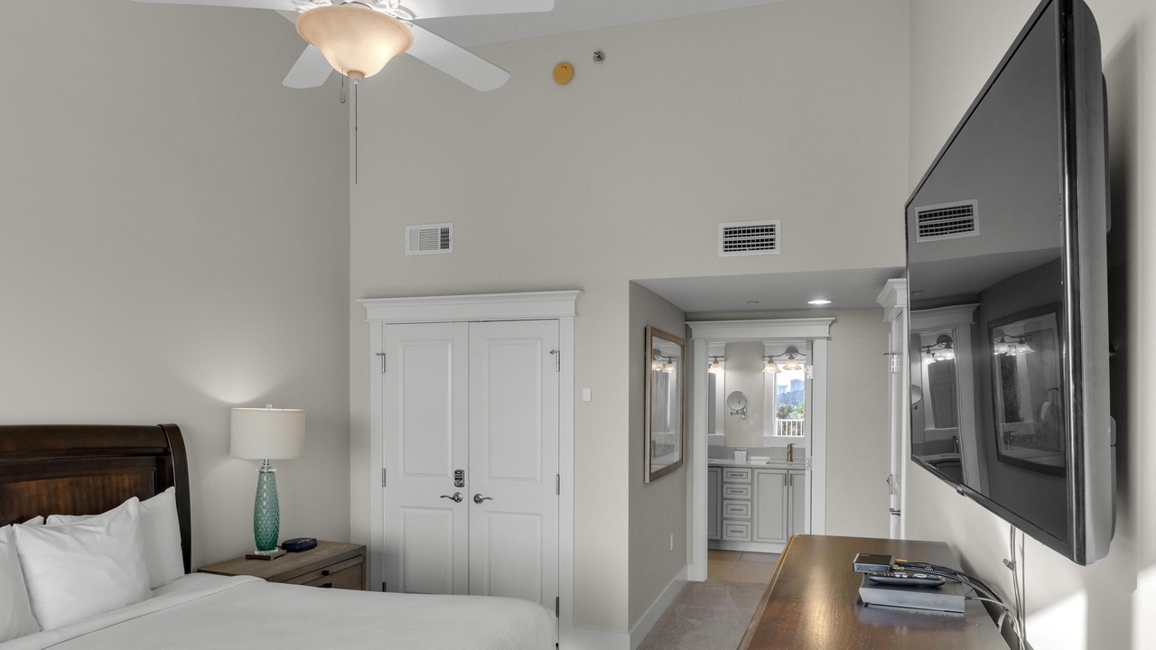 Photo of Bedroom in Baytowne Wharf