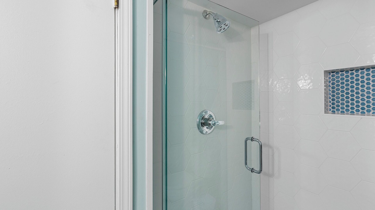 Photo of Bathroom in Gulfview Heights