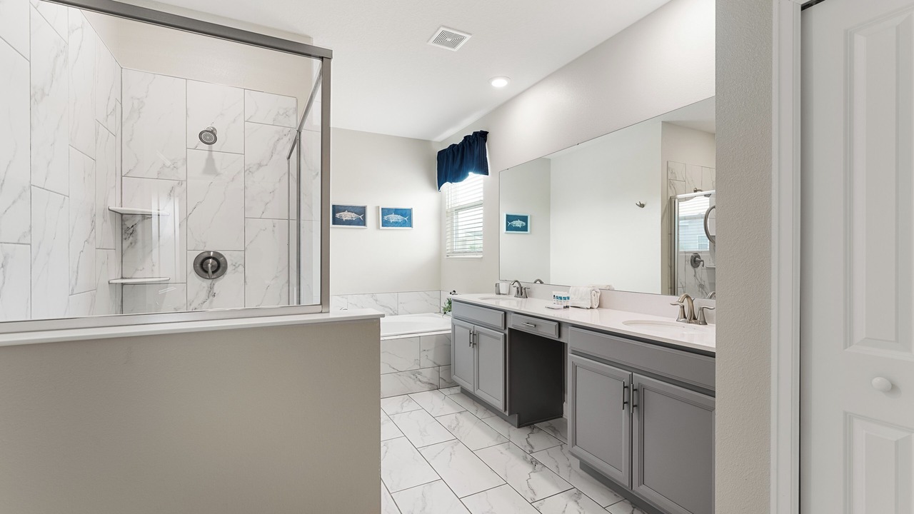 Photo of Bathroom in Davenport