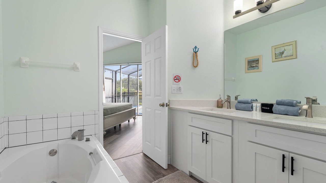 Photo of Bathroom in Four Corners