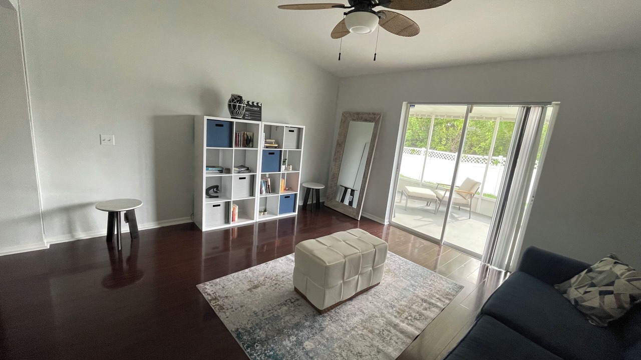 Photo of Livingroom in Ruskin