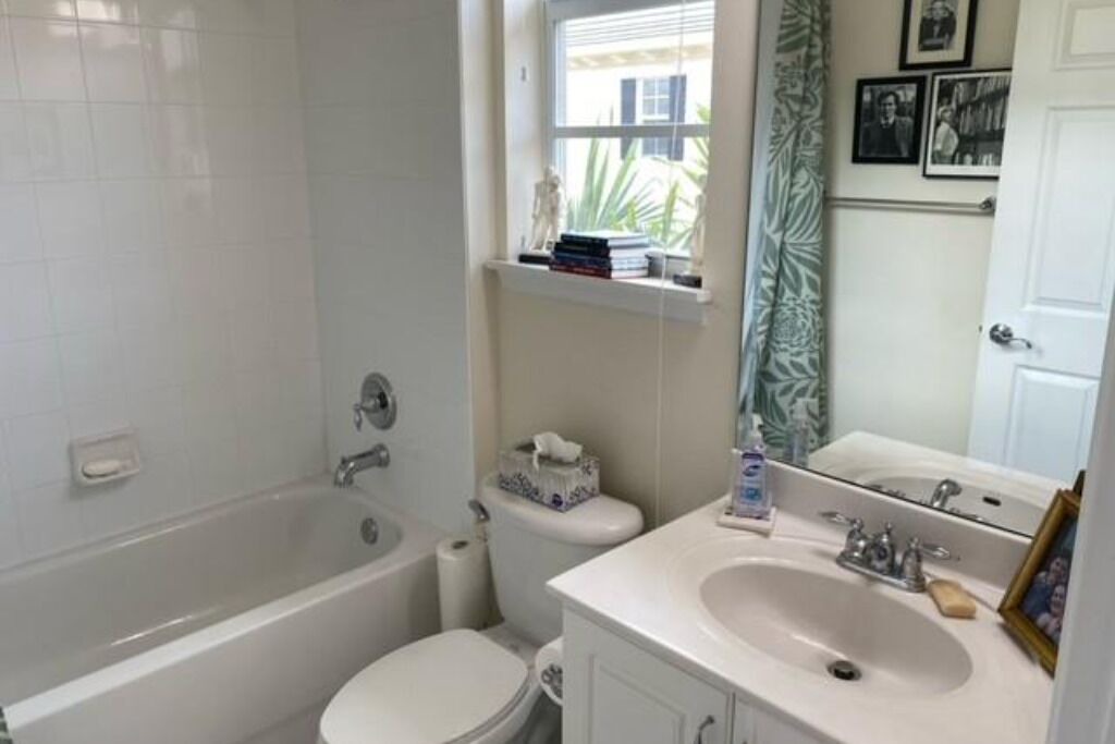 Photo of Bathroom in Abacoa