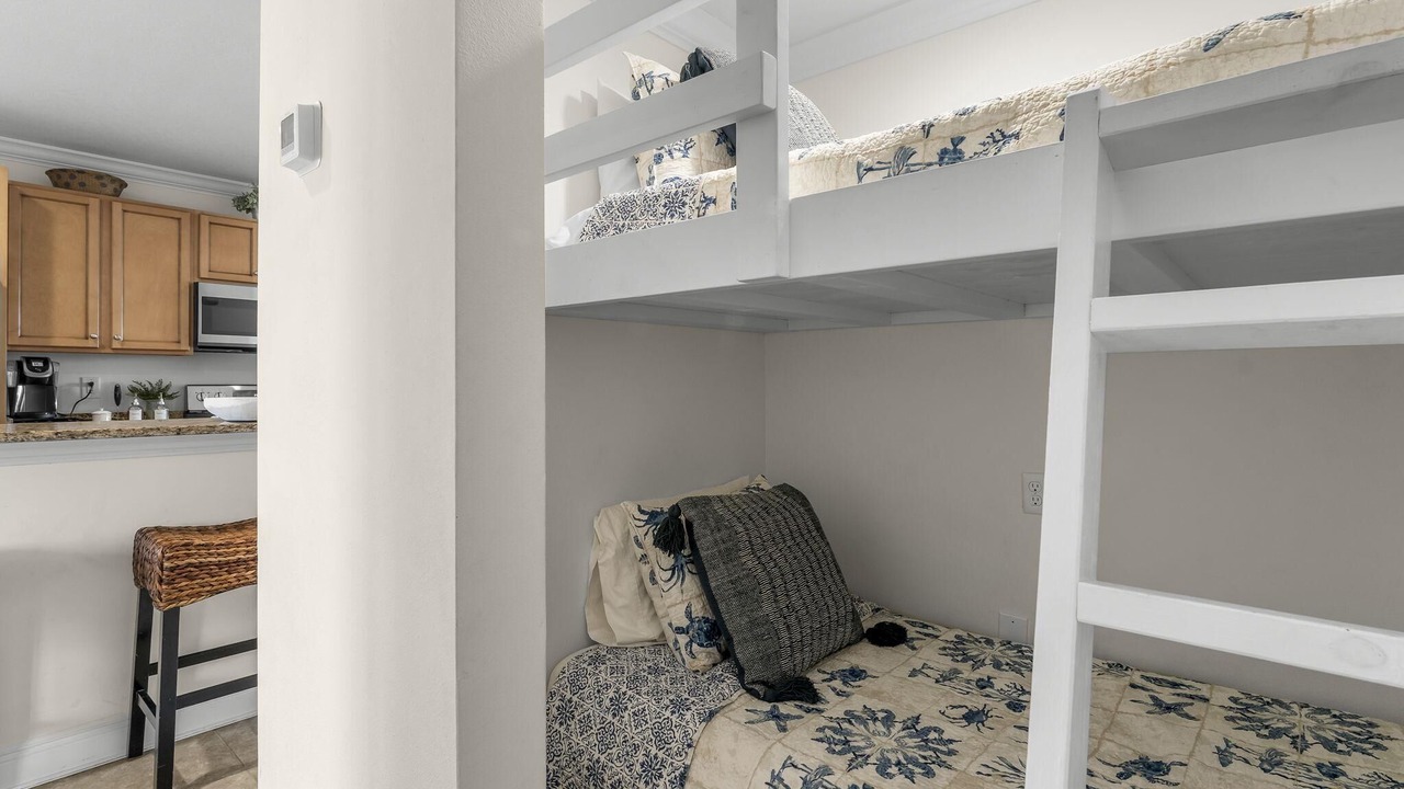Photo of Bedroom in Mexico Beach