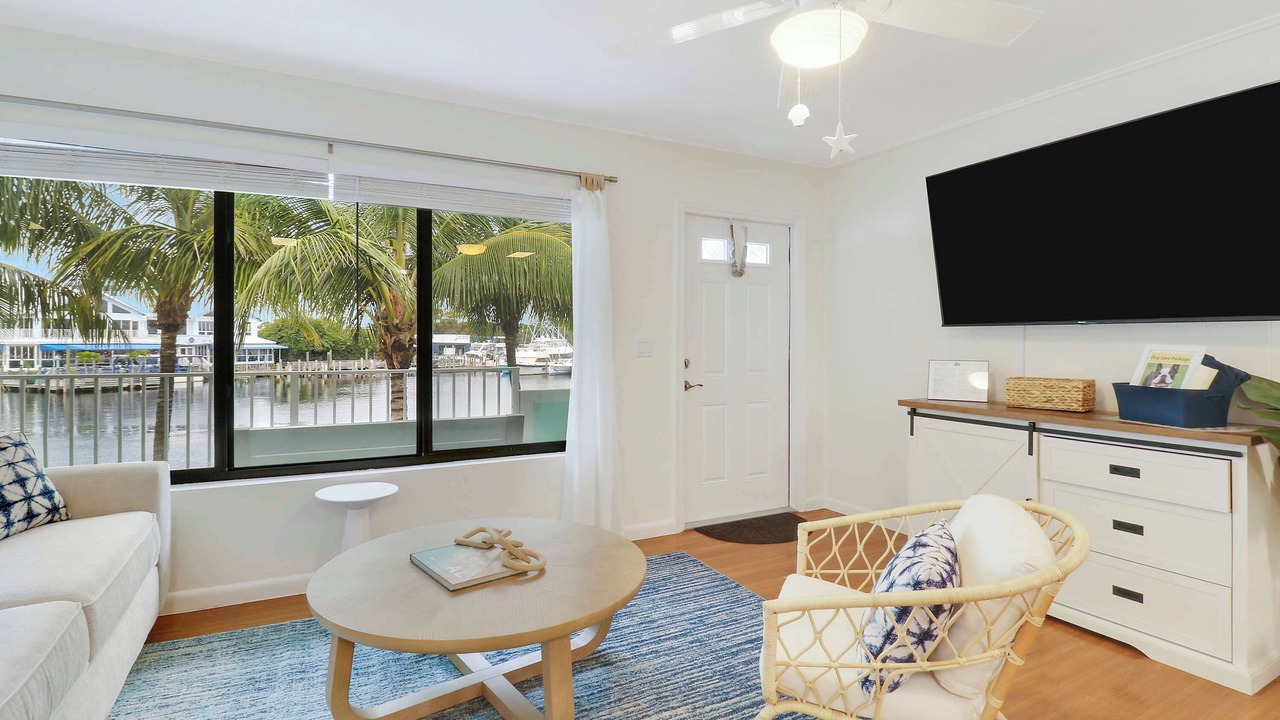 Photo of Livingroom in Stuart