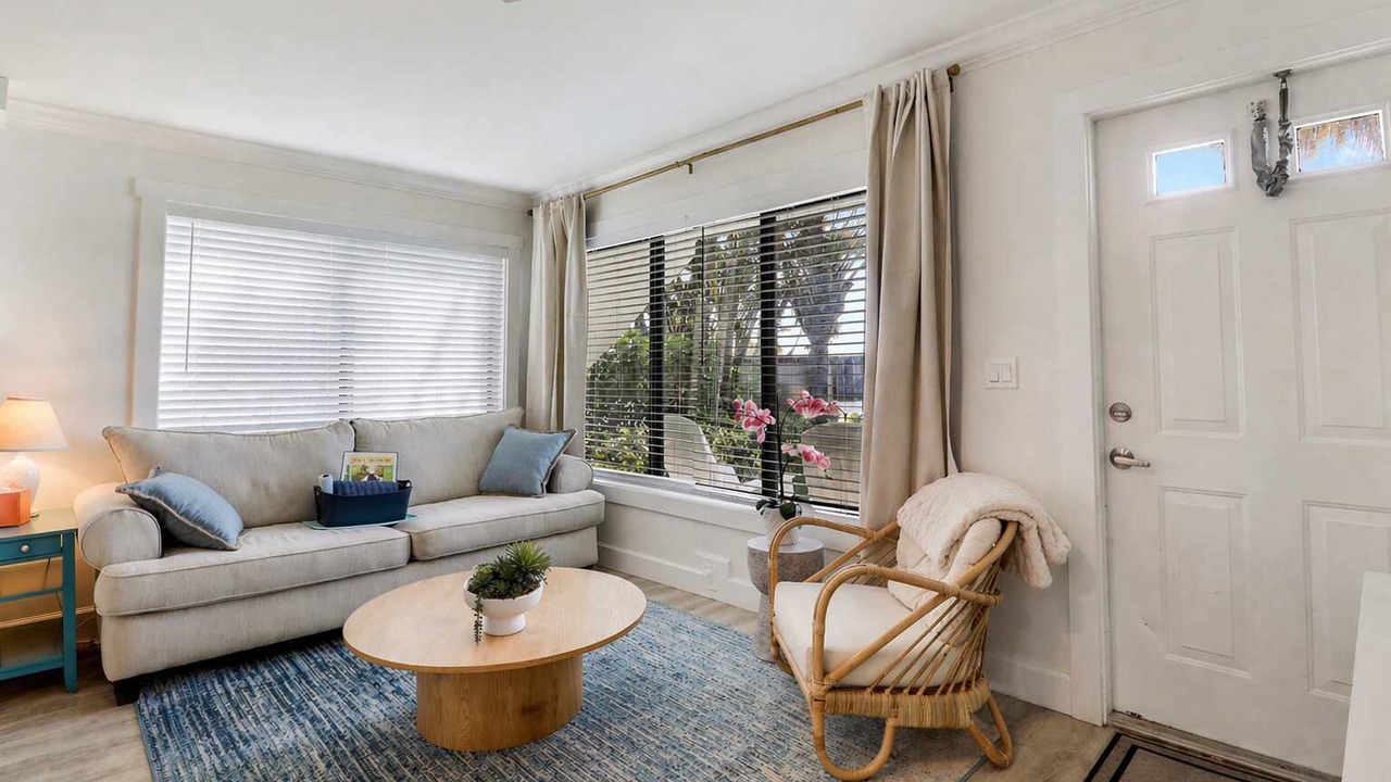 Photo of Livingroom in Stuart