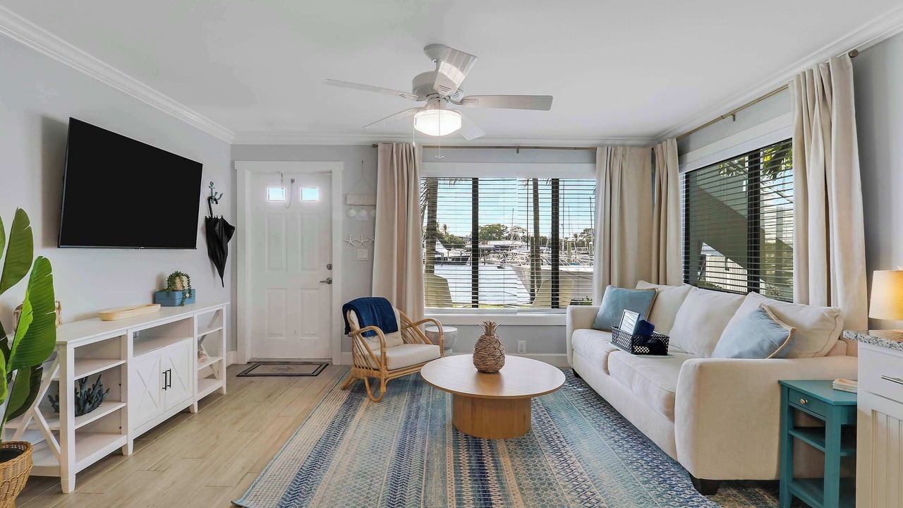 Photo of Livingroom in Stuart
