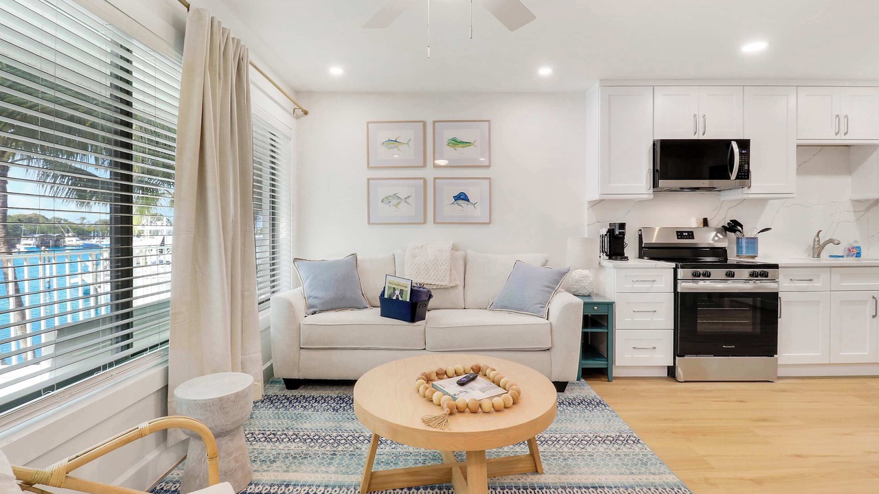 Photo of Livingroom in Stuart