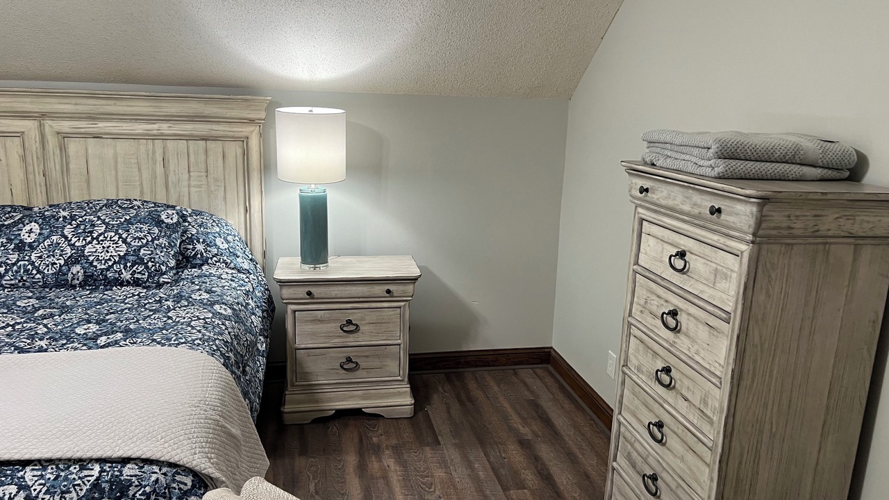 Photo of Bedroom in Cobb