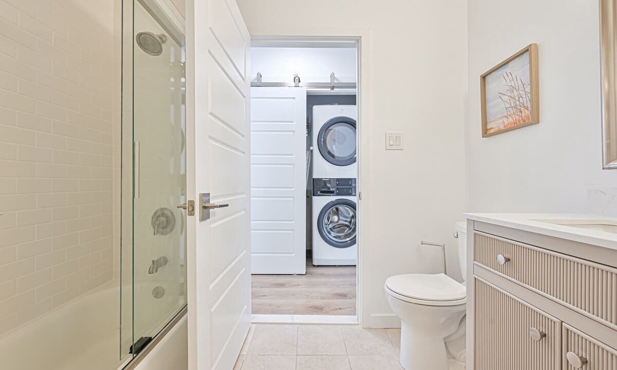Photo of Bathroom in Margate City