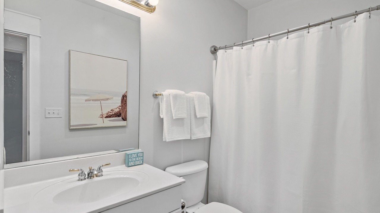 Photo of Bathroom in Treetop