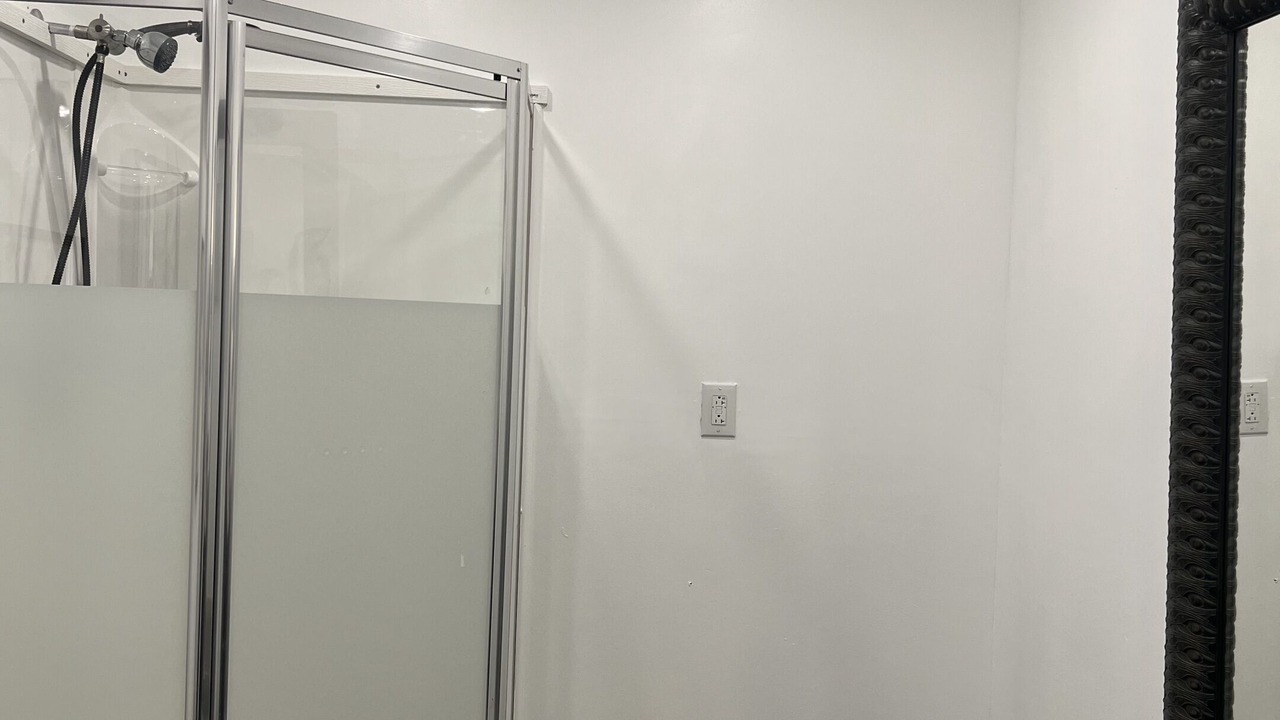 Photo of Bathroom in Hartsfield