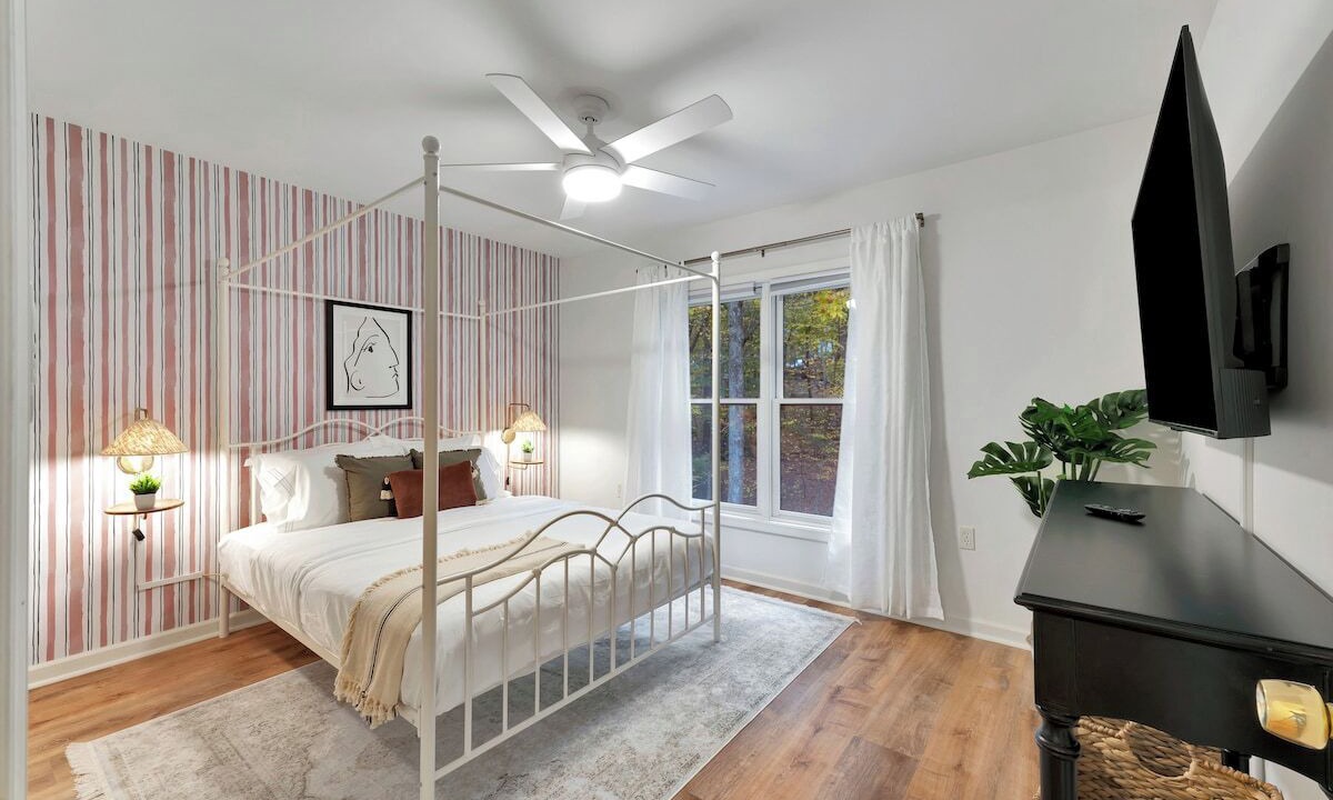 Photo of Bedroom in Largo