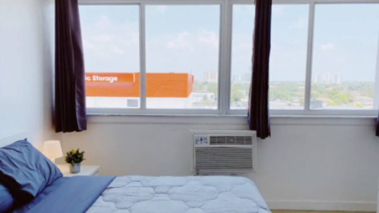 Photo of Bedroom in Coconut Grove