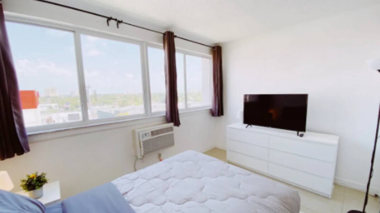 Photo of Bedroom in Coconut Grove