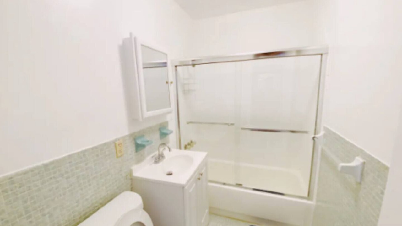 Photo of Bathroom in Coconut Grove