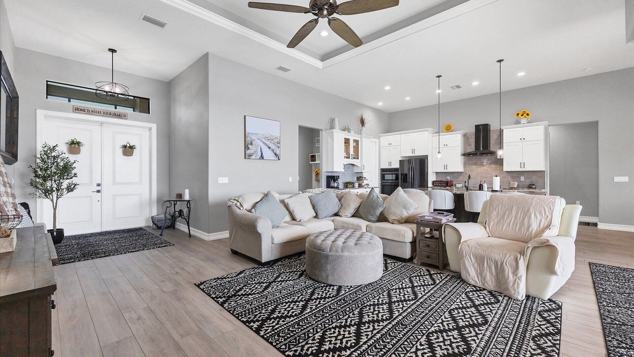 Photo of Bedroom in Edgewater