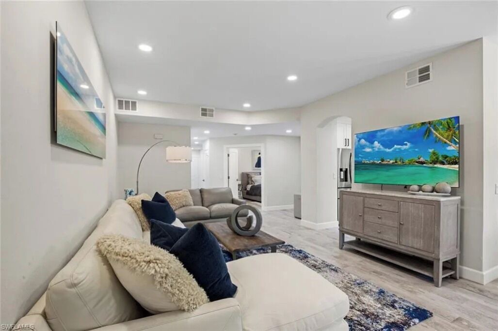 Photo of Livingroom in Bonita Bay