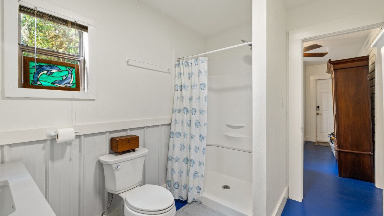 Photo of Bathroom in Cedar Key