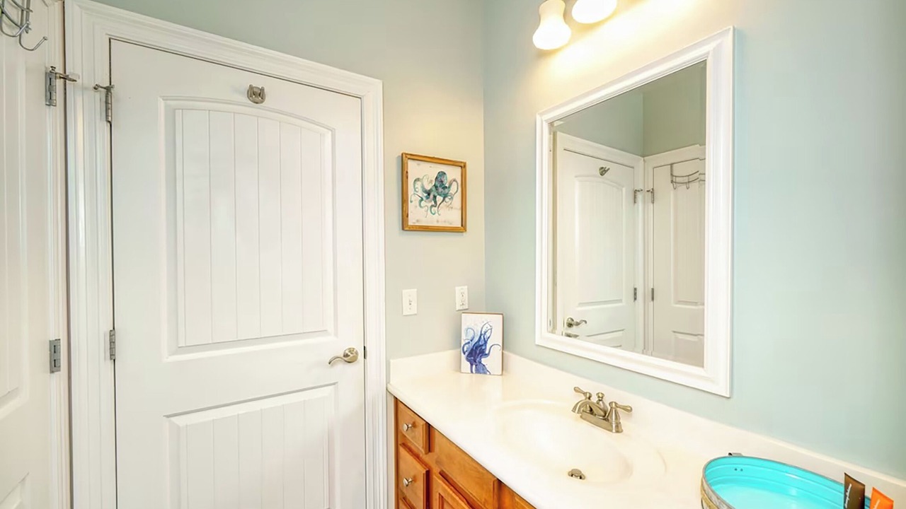 Photo of Bathroom in Bahama Beach