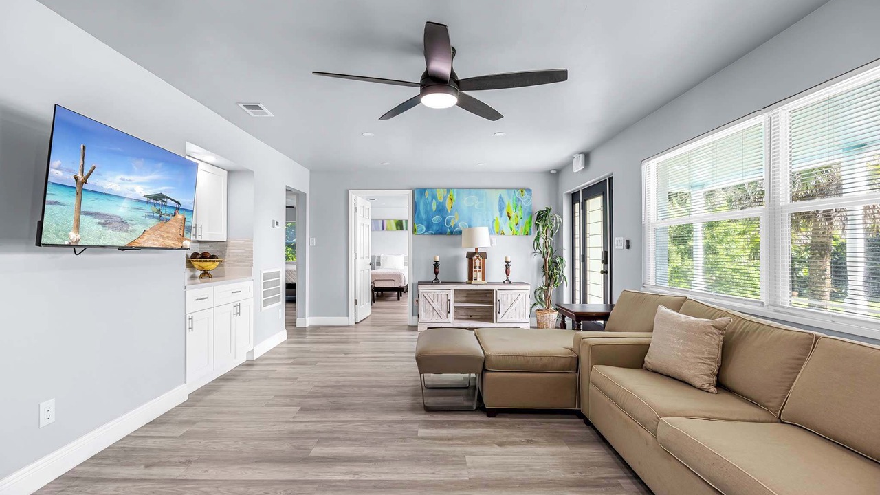 Photo of Bedroom in Floridana Beach