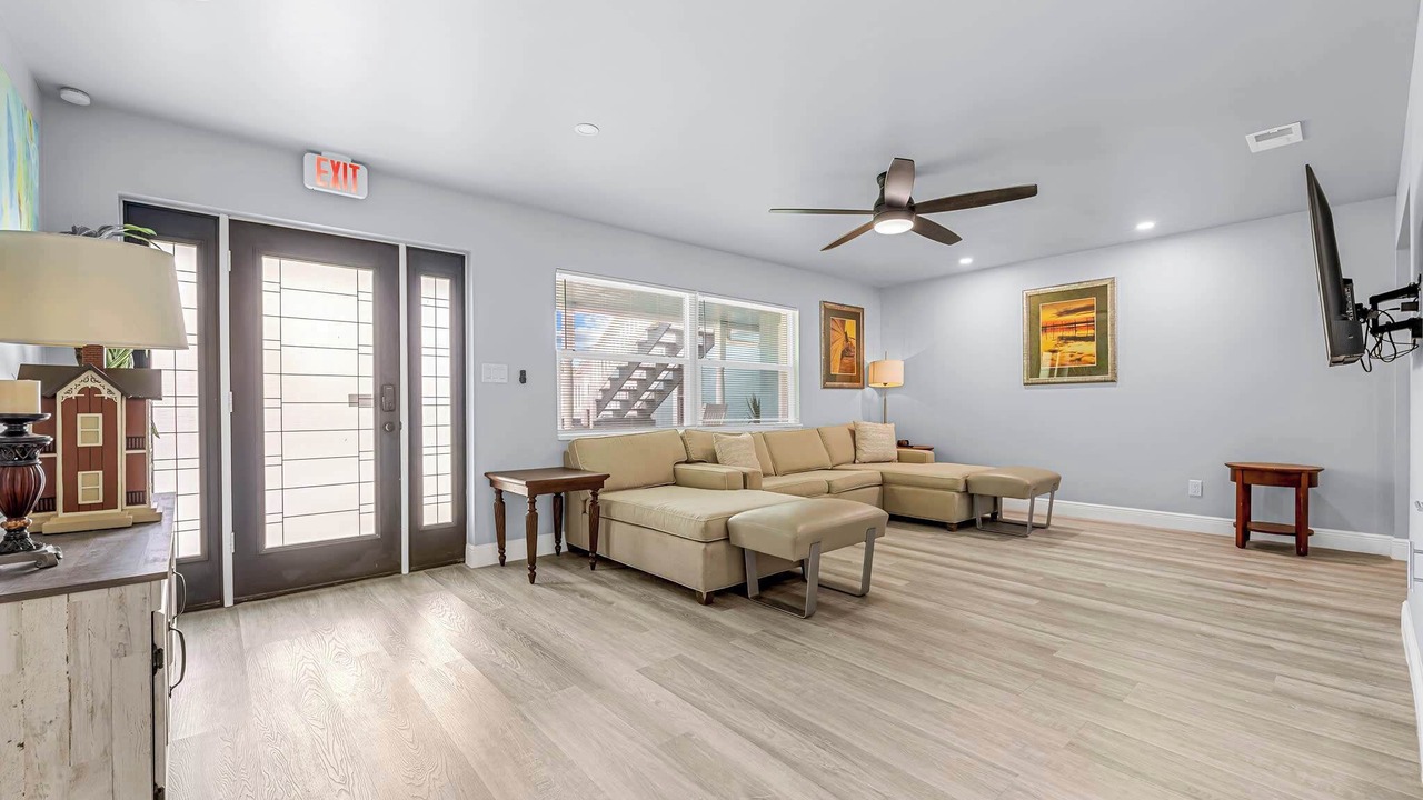 Photo of Bedroom in Floridana Beach