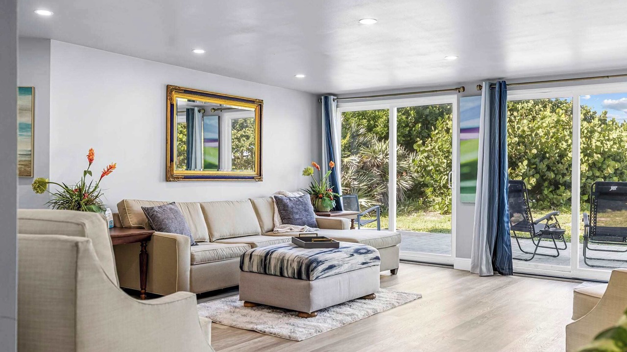 Photo of Bedroom in Floridana Beach