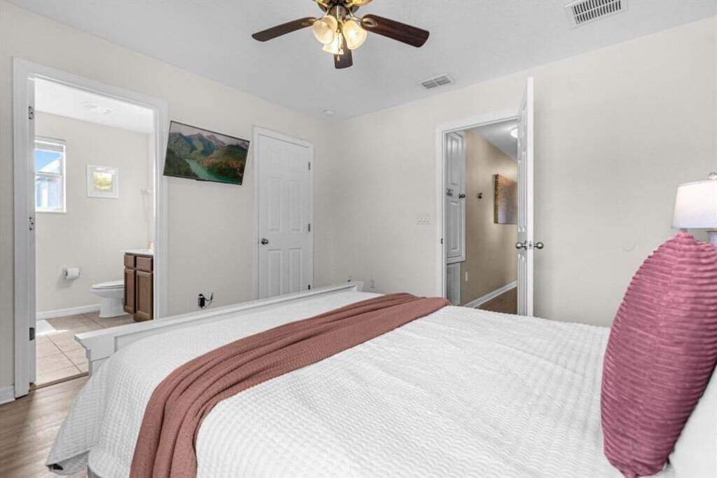 Photo of Bedroom in Veranda Palms