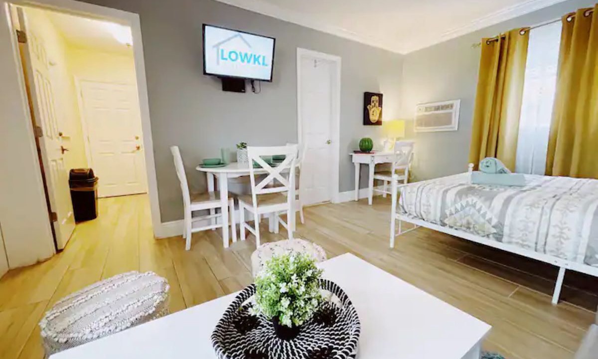 Photo of Bedroom in Pompano Beach