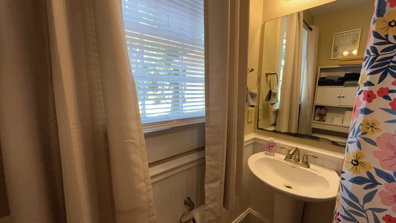 Photo of Bathroom in Valdosta