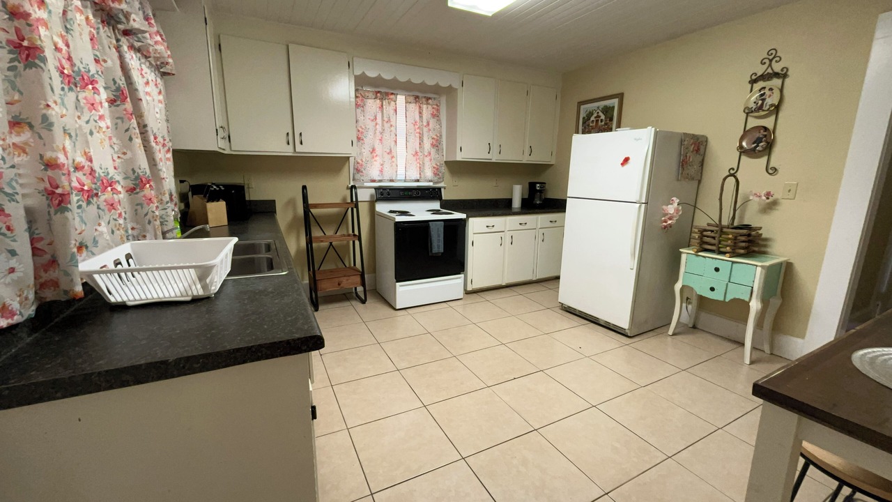 Photo of Kitchen in Valdosta