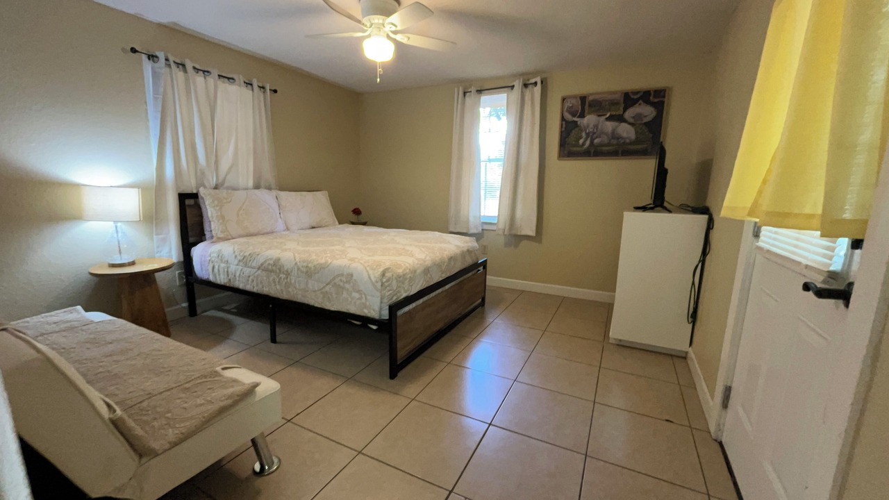 Photo of Bedroom in Valdosta