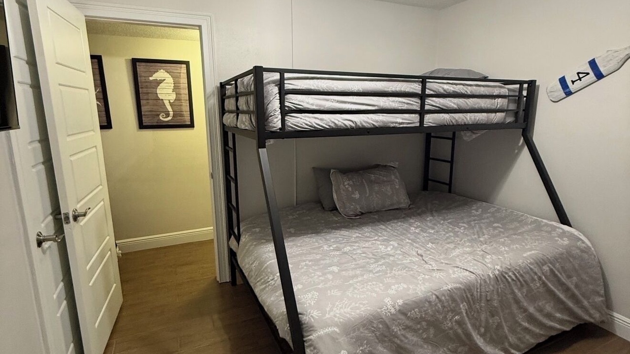Photo of Bedroom in Cocoa Isles