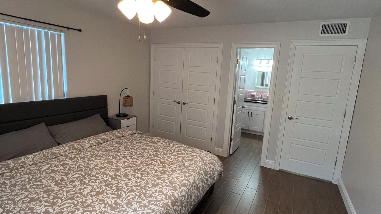 Photo of Bedroom in Cocoa Isles