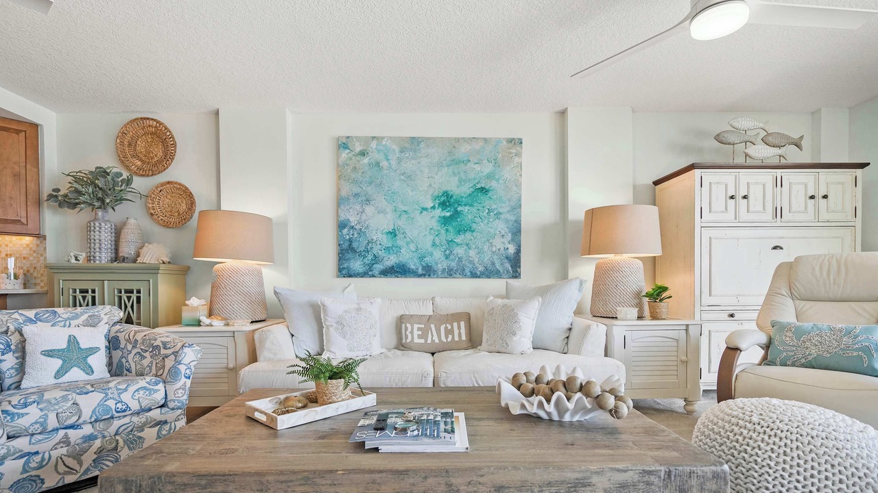 Photo of Livingroom in Crescent Beach