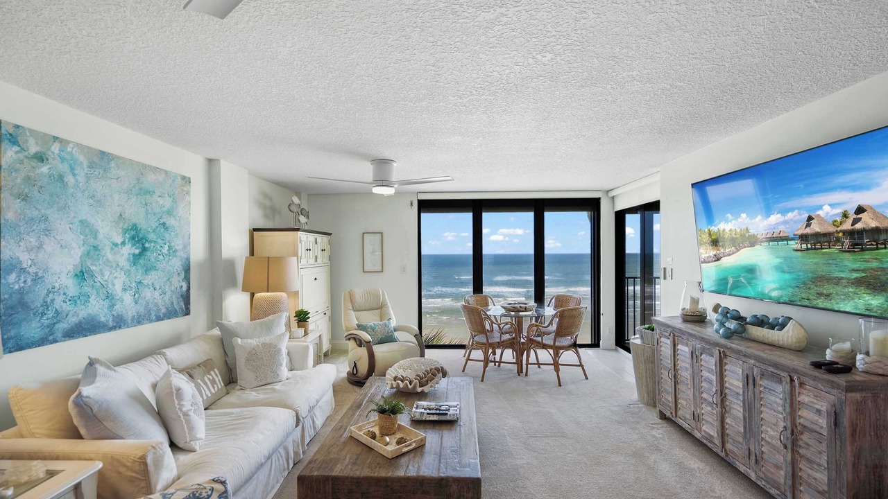 Photo of Livingroom in Crescent Beach