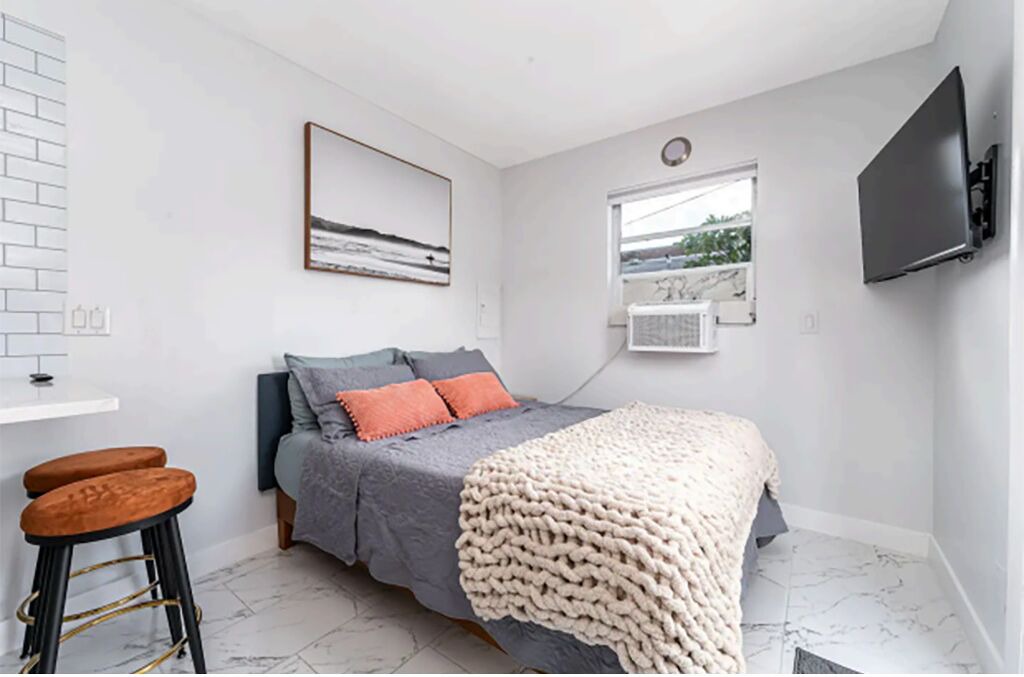 Photo of Bedroom in Lake Worth