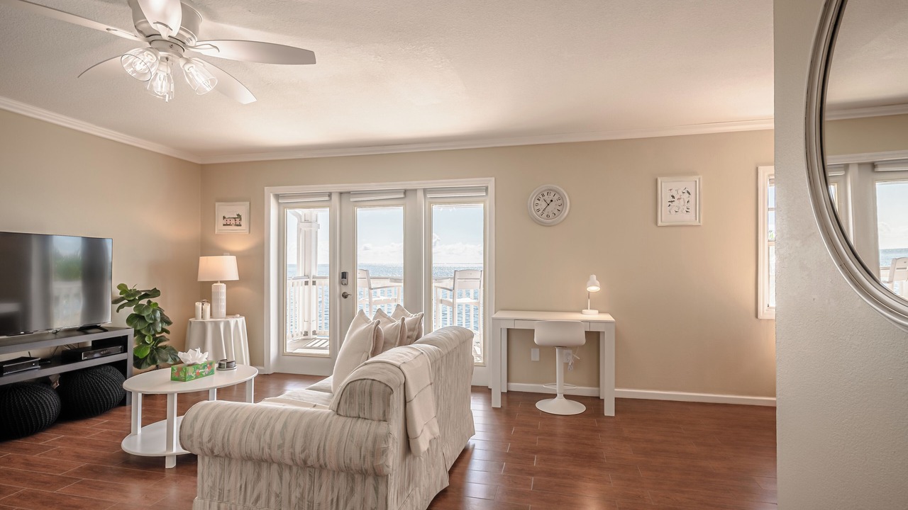 Photo of Livingroom in Coquina Key