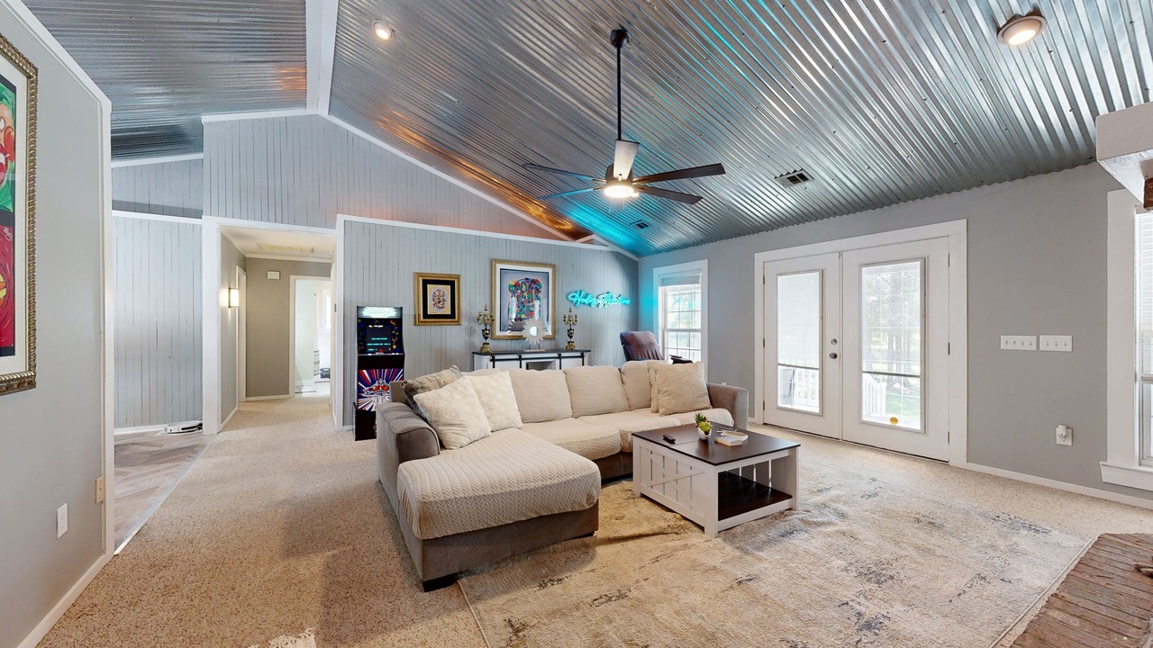 Photo of Livingroom in Claxton