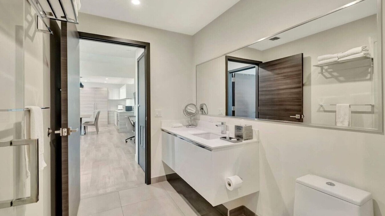 Photo of Bathroom in Hollywood