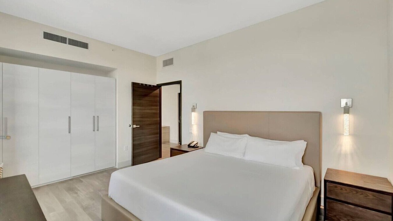 Photo of Bedroom in Hollywood