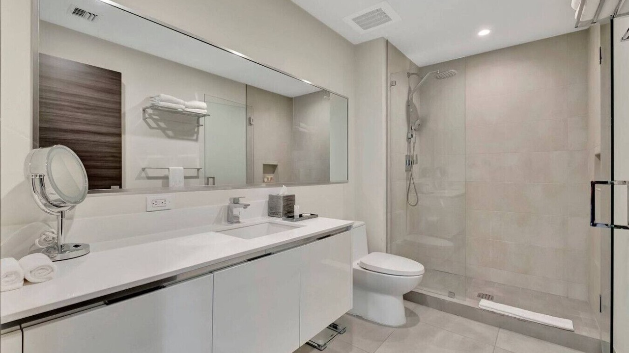 Photo of Bathroom in Hollywood