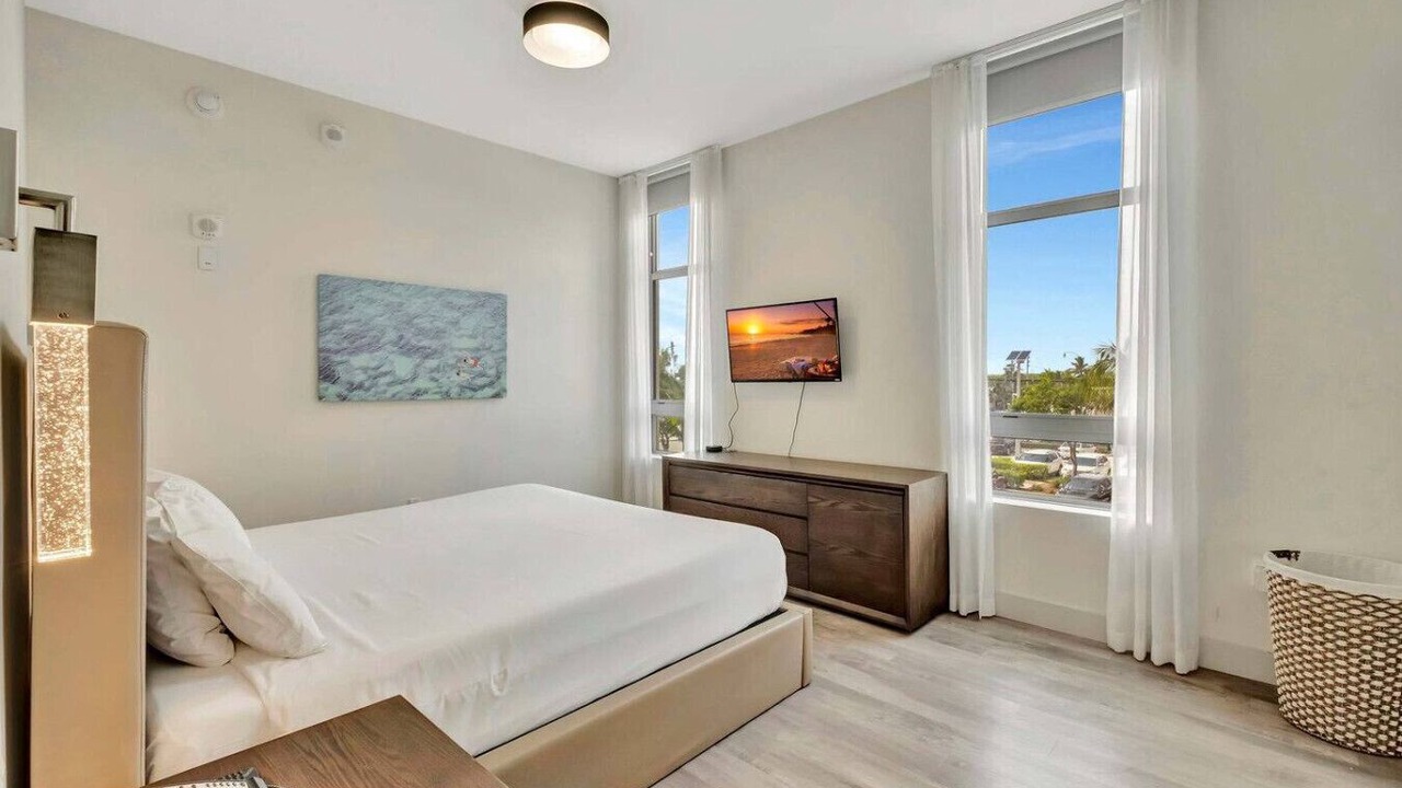 Photo of Bedroom in Hollywood